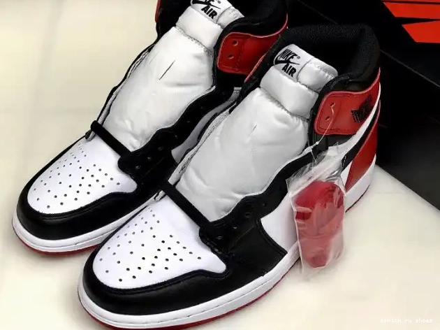 Cheap Jordan 555088-125 Black Air Toe 1 Retro 0414